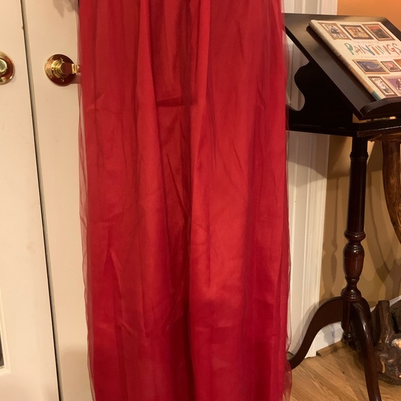 5 for $30.  Lovely Deep Red Empire Waist Gown - Picture 16 of 16